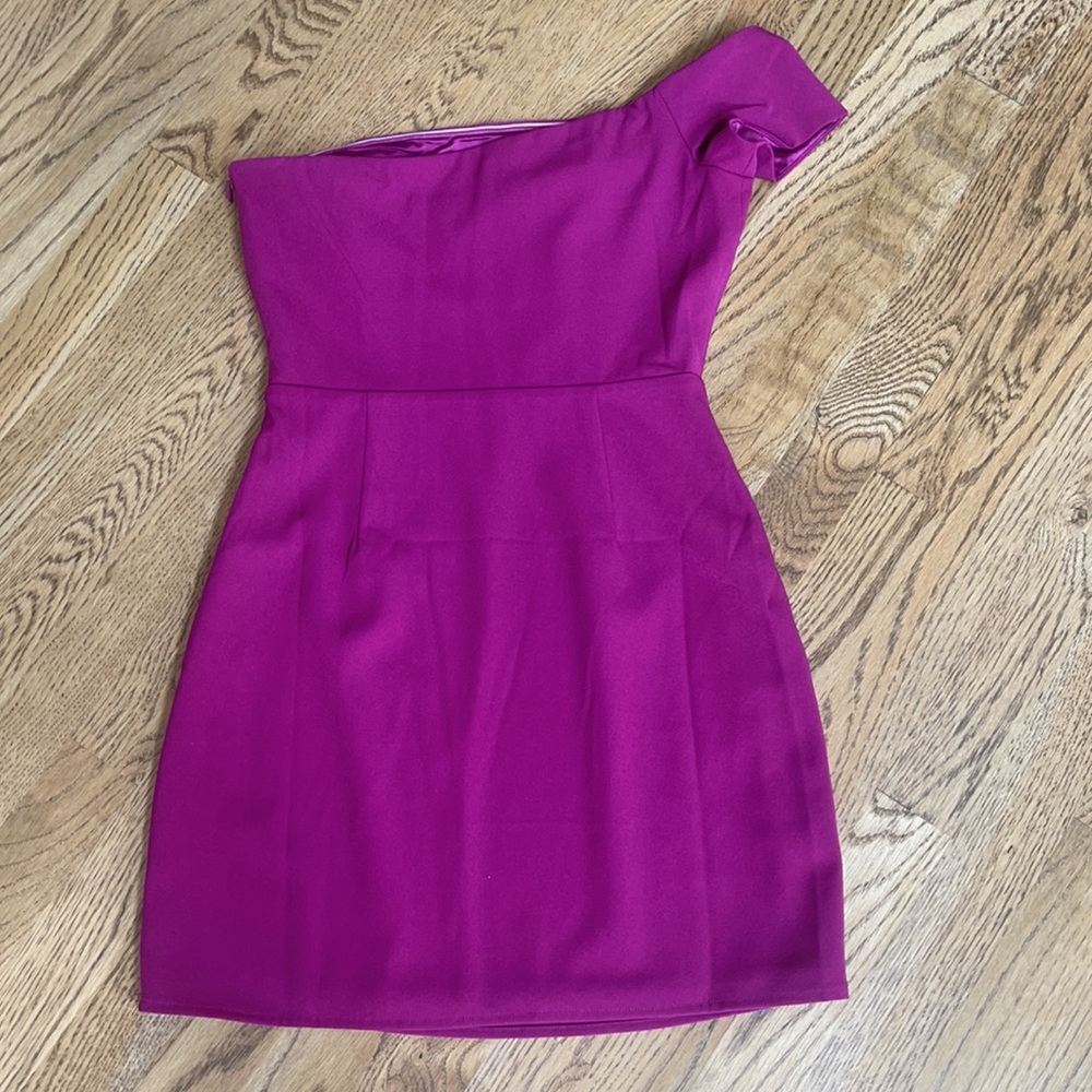 Lovers and Friends one shoulder fuchsia dress, size XS, perfect condition - Picture 2 of 2